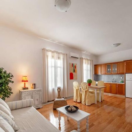 Seaview Stylish Flat In Andros - Walk To Beach Luaran gambar