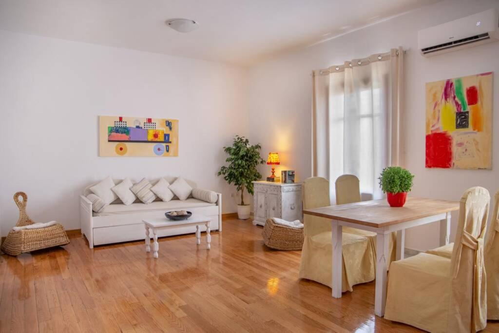 Seaview Stylish Flat In Andros - Walk To Beach Luaran gambar