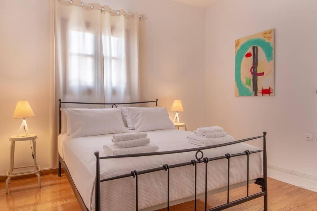 Seaview Stylish Flat In Andros - Walk To Beach Luaran gambar